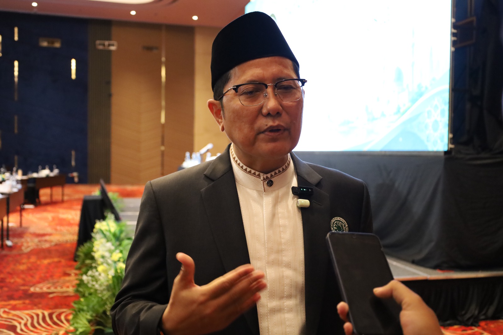 Prihatin dengan Korban DSI, KH Cholil Nafis Desak Pengembalian Dana Lender