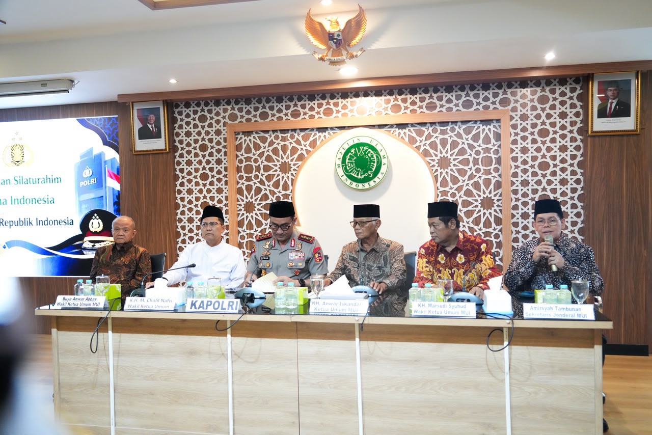 Kiai Cholil Sebut Kekuatan Hukum Polisi dan Moral Ulama Harus Saling Menguatkan