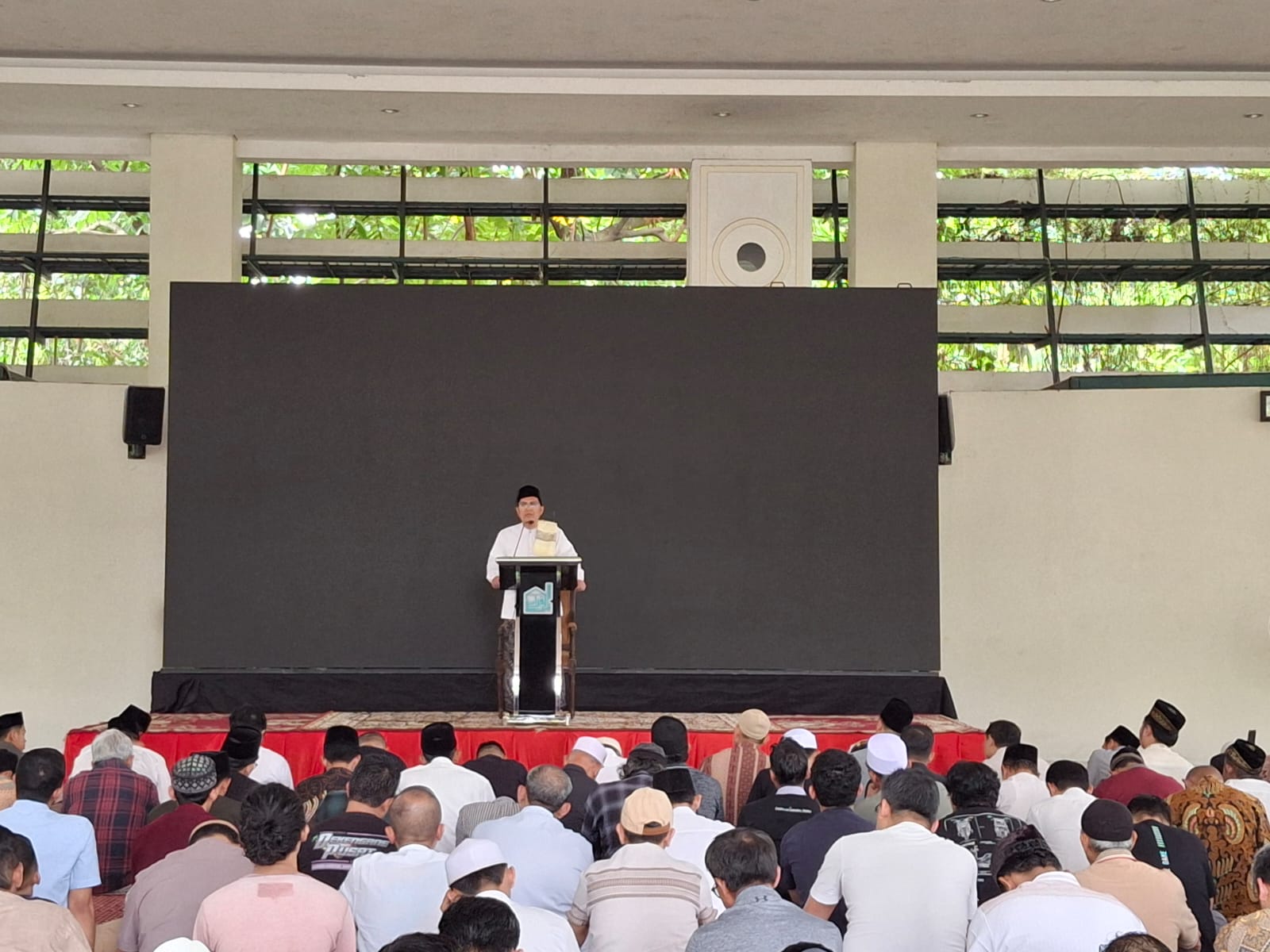 KH Cholil Nafis Ingatkan Umat Islam Hindari Perilaku Hedonis dan Ekstremisme